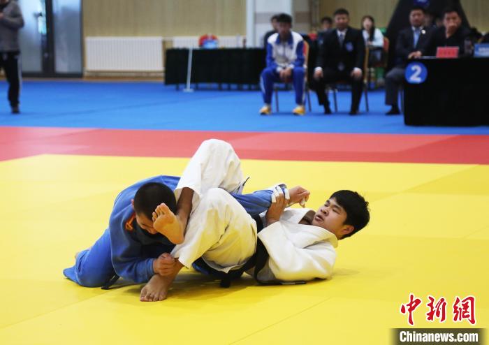 全国柔道小将齐聚山东威海切磋武艺，共同角逐