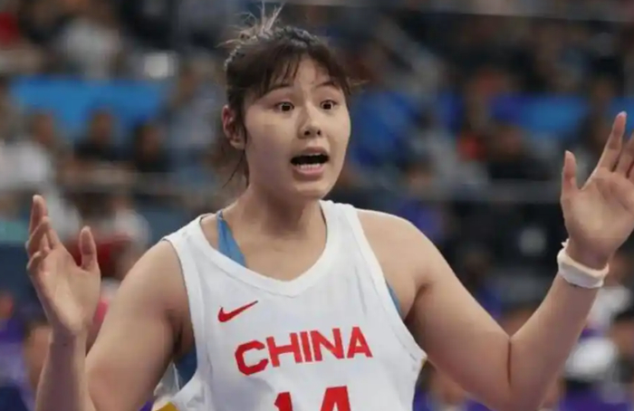 中国女篮世预赛力克巴西韩旭张曼曼爆发助球队