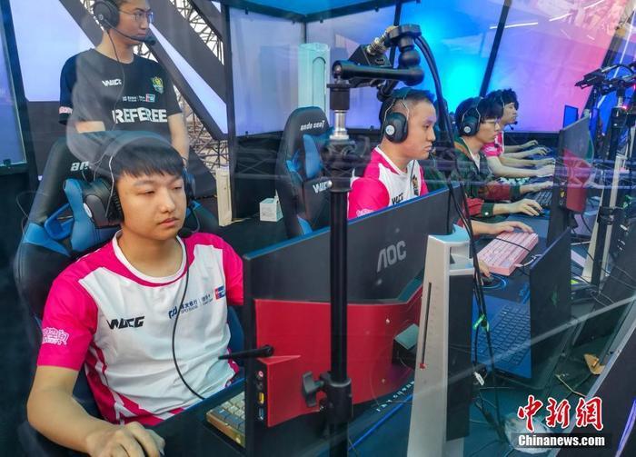 王思聪666元陪练引热议，电竞陪练师成新职业