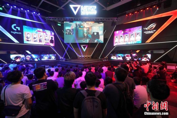 王思聪666元陪练引热议，电竞陪练师成新职业