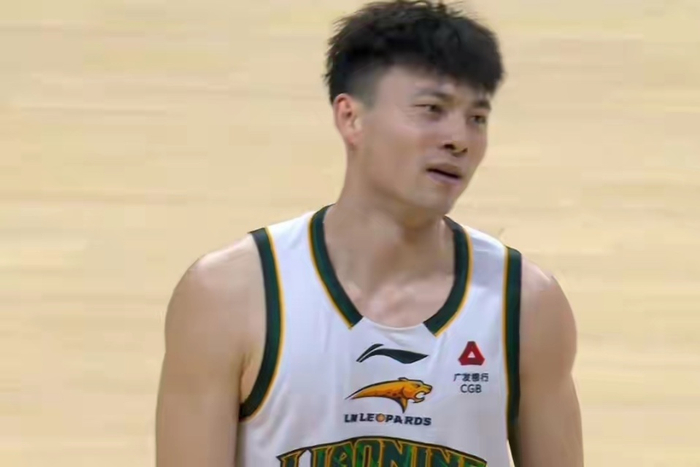 广州男篮力克辽宁男篮 错失良机成关键败因