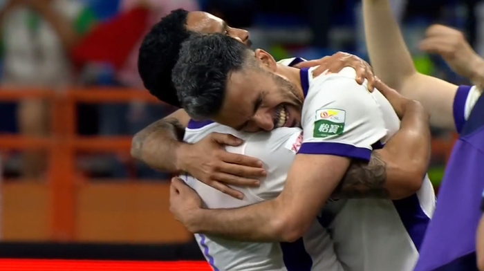 津门虎客场三球完胜云南玉昆 战术革新成关键转