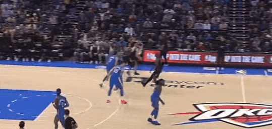 雷霆以压倒性优势大胜湖人，亚历山大与卢卡对