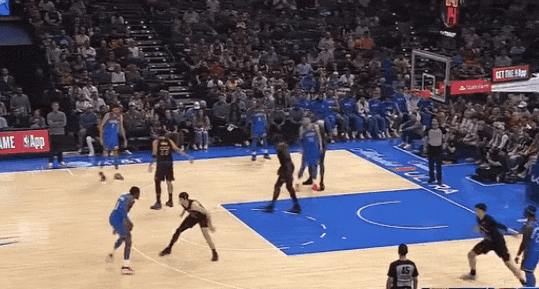 雷霆以压倒性优势大胜湖人，亚历山大与卢卡对